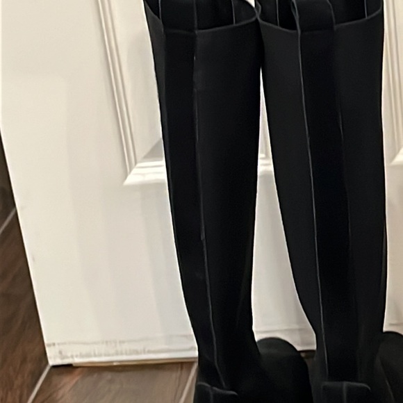 NWOT Donald Pliner Naala Riding Boots. Black size 6.5 M. Suede and Elastic sides - Picture 6 of 15